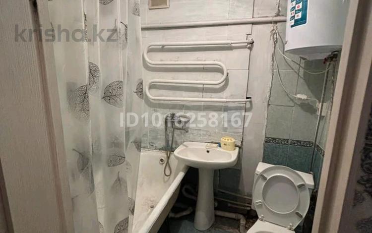 1-комнатная квартира · 34 м² · 2/5 этаж, Титова 130 — Район Акку , перез заправки Гелиус за 100 000 ₸ в Семее — фото 2