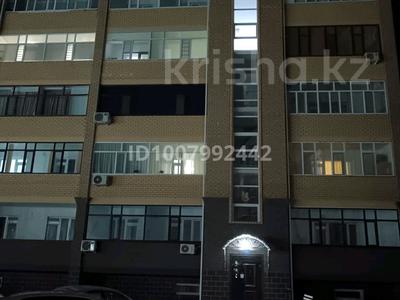 3-комнатная квартира · 12 м² · 5/5 этаж, Пр.тауелсиздик 3 — Ж.к Ер ару центральный цон за 280 000 ₸ в 