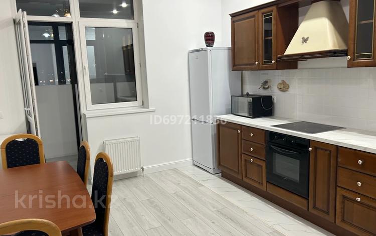 2-комнатная квартира, 86 м², 5/7 этаж помесячно, МәңгілікЕл 21