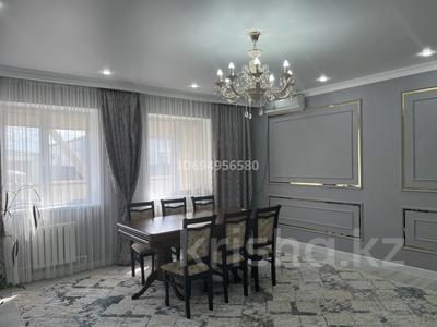 Продажа домов и дачи в Атырауской обл.: Отдельный дом · 6 комнат · 155.4 м² · 10 сот., Жалау Мынбаева — Жумыскер рядом ресторан Атырау хол 1. за 45 млн 〒 Отдельный дом · 6 комнат · 155.4 м² · 10 сот., Жалау Мынбаева — Жумыскер рядом ресторан Атырау хол 1. за 45 млн 〒