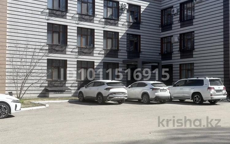 3-бөлмелі пәтер · 91 м² · 3/3 қабат, Казыбек би 18, бағасы: 60 млн ₸ в Усть-Каменогорске — фото 2