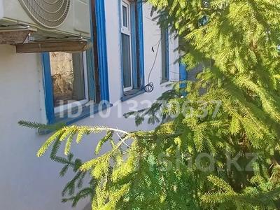 Отдельный дом · 4 комнаты · 70 м², Космонавтов за 30 млн ₸ в Ленгере