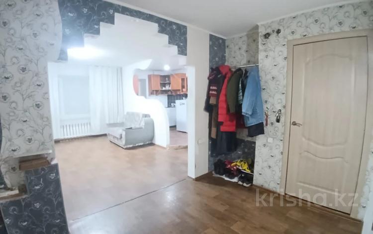 4-комнатная квартира · 80.6 м² · 3/5 этаж, Шугаева за 23 млн ₸ в Семее — фото 20