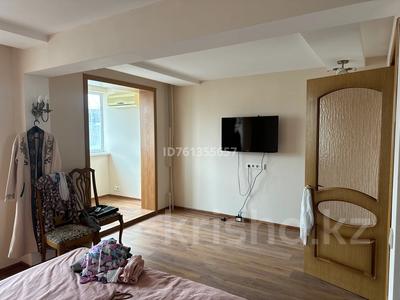 Продажа квартир в Кызылординской обл.: 2-комнатная квартира · 60 м², Казбек би 22 — Район Жайна за 16 млн 〒 2-комнатная квартира · 60 м², Казбек би 22 — Район Жайна за 16 млн 〒 в