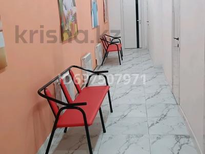 Кабинеттер және жұмыс орындары · 300 м², бағасы: 1 млн ₸ в Семее