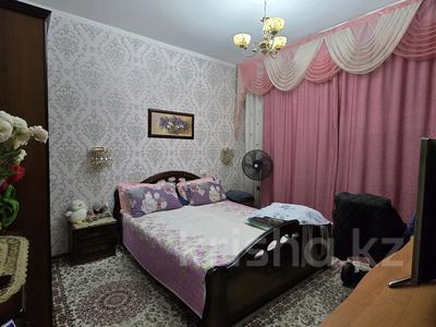4-комнатная квартира · 75 м² · 1/5 этаж, мкр Тастак-2, Тастак 2 48 — Толе Би за 49.8 млн ₸ в Алматы, Алмалинский р-н