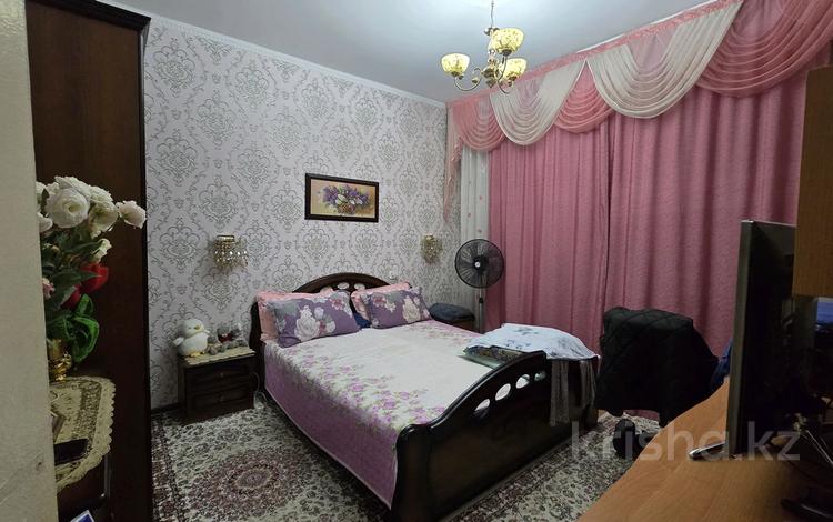 4-бөлмелі пәтер · 75 м² · 1/5 қабат, Тастақ-2 ш/а., Тастак 2 48 — Толе Би, бағасы: 49.8 млн ₸ в Алматы, Алмалинский р-н — фото 2