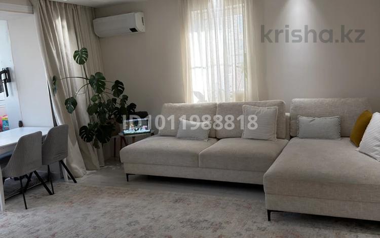 3-бөлмелі пәтер · 82 м² · 10/16 қабат, мкр Аккент 51, бағасы: 55 млн ₸ в Алматы, Алатауский р-н — фото 2