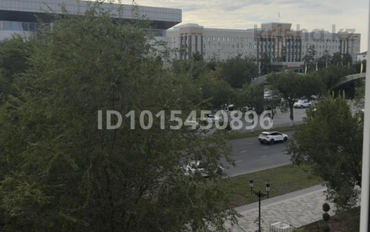 3-бөлмелі пәтер · 90 м² · 4/5 қабат, Абылхаир хана 37 — на против тд Айна, бағасы: 22 млн ₸ в Актобе — фото 2