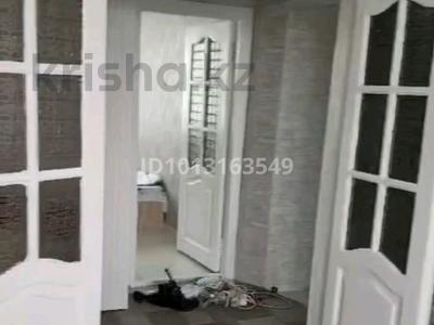 2-бөлмелі пәтер · 50.8 м² · 4/5 қабат, мкр. Шұғыла 7А 9 подъезд, 87 кв — Дасавтың жанында, бағасы: 15 млн ₸ в 