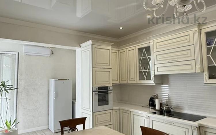3-комнатная квартира · 150 м² · 10/12 этаж, Касымова 28 за 1.2 млн ₸ в Алматы, Бостандыкский р-н — фото 2