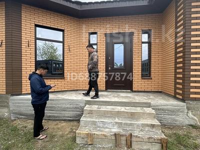 Отдельный дом · 4 комнаты · 120 м² · 10 сот., Шанырак за 30 млн ₸ в Акжар