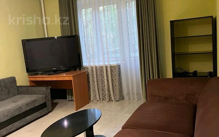 1-бөлмелі пәтер · 42 м² · 2/5 қабат, мкр Коктем-1, Бухар-Жырау 44 А, бағасы: 40 млн ₸ в Алматы, Бостандыкский р-н — фото 2