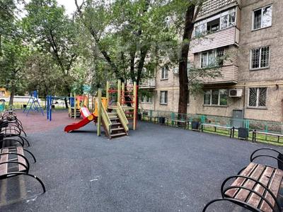 2-комнатная квартира · 42 м² · 1/4 этаж, мкр №3 за 25 млн ₸ в Алматы, Ауэзовский р-н