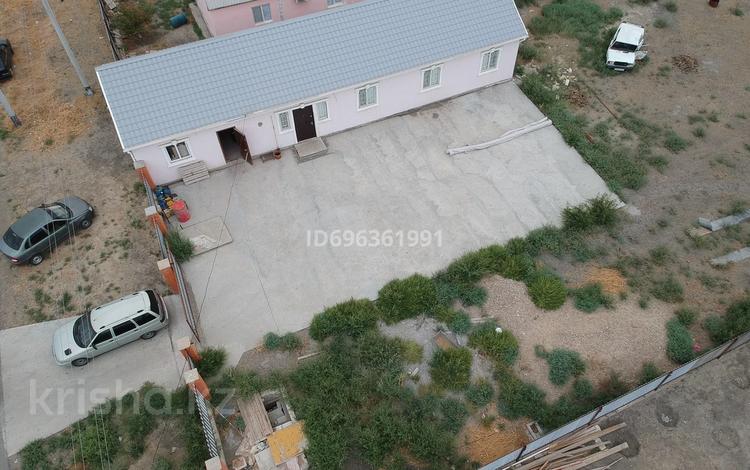 Отдельный дом · 2 комнаты · 120 м² · 10 сот., Береке (Память Ильича), Жантурин 13 за 20 млн ₸ в Атырау — фото 2