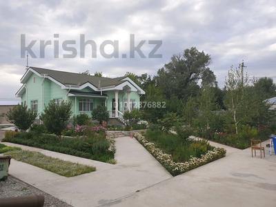 Отдельный дом · 6 комнат · 300 м² · 25 сот., 3 переулок Абая 57А за 110 млн ₸ в Таразе