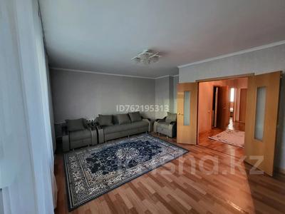 3-бөлмелі пәтер · 85 м² · ай сайын, Чингиза Айтматова 36, бағасы: 280 000 〒 в Астане, Есильский р-н