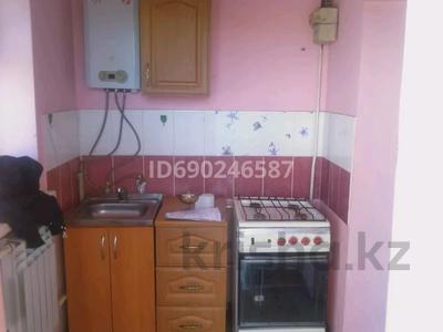 Отдельный дом · 2 комнаты · 65 м², Абишева 55 — Массив Көктем за 80 000 〒 в Таразе