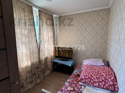3-бөлмелі пәтер · 47 м² · 3/5 қабат, 16-й мкр. 7, бағасы: 15 млн ₸ в Караганде