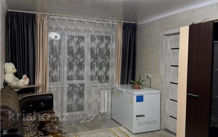 2-комнатная квартира · 45 м² · 5/5 этаж, Майкудук, 12й микрорайон за 11.5 млн ₸ в Караганде, Алихана Бокейханова р-н — фото 2