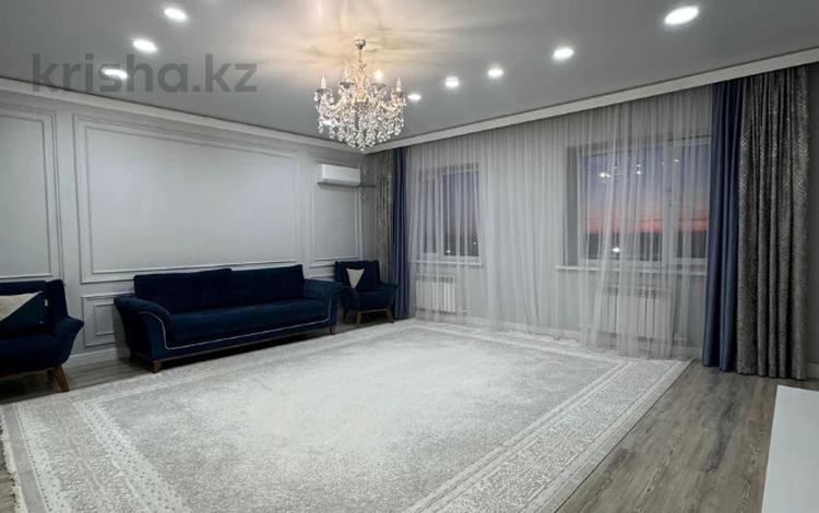 3-комнатная квартира · 110 м² · 5/8 этаж, мкр. Алтын орда 40В за 300 000 〒 в Актобе — фото 2