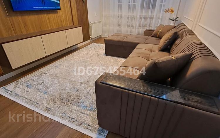 2-комнатная квартира · 56 м² · 3/5 этаж, 8-й микрорайон, 8-й микрорайон 10 за 15 000 ₸ в Шымкенте, Туран р-н — фото 25