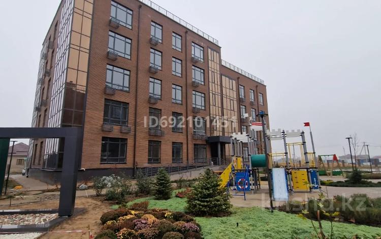 2-комнатная квартира, 79 м², 4/5 этаж, мкр Нуртас 10 за 35 млн 〒 в Шымкенте, Каратауский р-н — фото 2