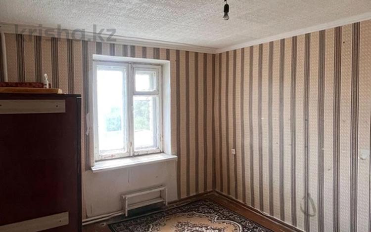 1-бөлмелі пәтер · 12 м² · 5/9 қабат, Курмангазы, бағасы: 2.8 млн ₸ в Уральске, мкр Школьник — фото 2