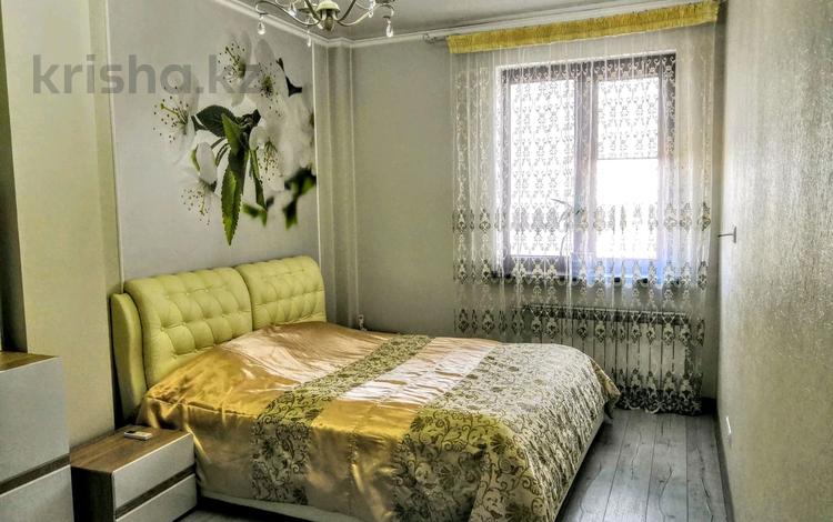 3-комнатная квартира, 100 м², 9/12 этаж помесячно, Варламова 33