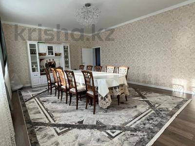 Отдельный дом · 4 комнаты · 160 м² · 12 сот., мкр Оркен, Торемурат 26 за 40 млн 〒 в Атырау