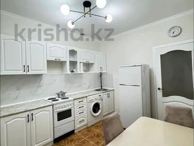 2-комнатная квартира, 60 м², 1/9 этаж помесячно, Керей Жанибек хандар 9 за 200 000 〒 в Астане, Есильский р-н