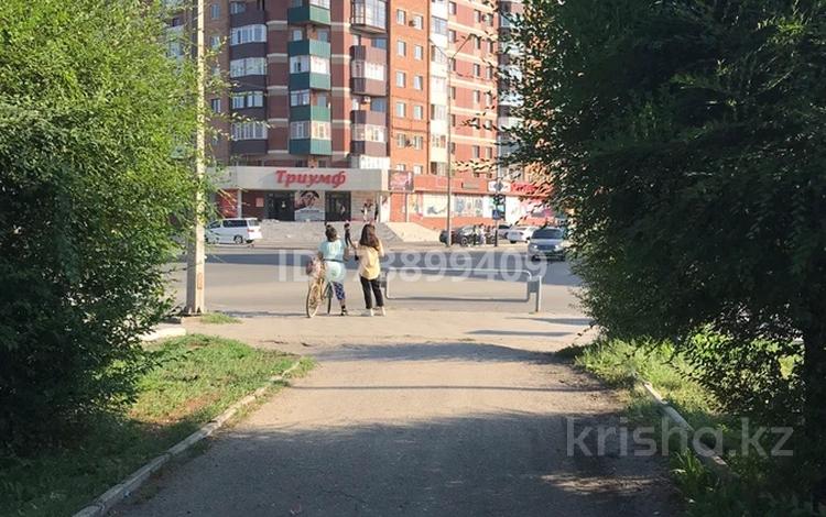 2-бөлмелі пәтер · 50 м² · 6/10 қабат, Шакарима 60, бағасы: 14 000 ₸ в Семее — фото 2