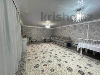 Отдельный дом · 3 комнаты · 120 м² · 6 сот., Демократческая 3 за 39.5 млн 〒 в Уральске