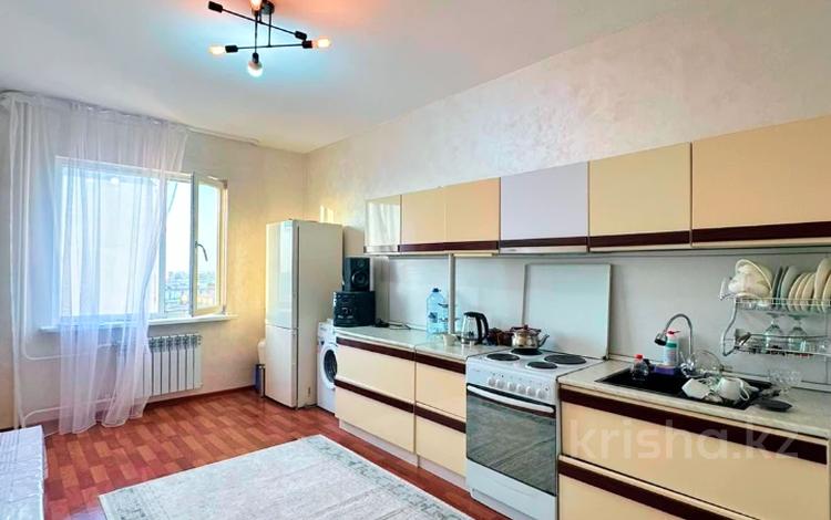 2-бөлмелі пәтер · 76 м² · 14/16 қабат, Алмагуль 23, бағасы: 18.5 млн ₸ в Атырау — фото 5