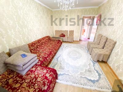 4-бөлмелі пәтер, 90 м², 3/5 қабат, жулдыз, бағасы: 24 млн 〒 в Талдыкоргане, мкр военный городок Жулдыз