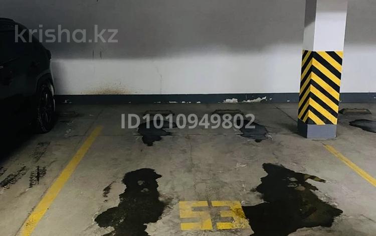 Паркинг · 14 м² · Аманжолов 28 — Байтурсынова, бағасы: 35 000 ₸ в Астане, Сарайшык р-н — фото 2