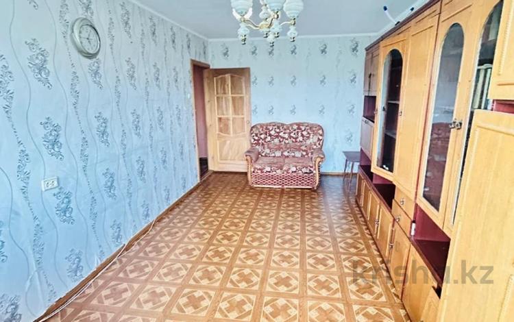 3-бөлмелі пәтер · 65.4 м² · 6/9 қабат, 4 ш/а 3/1, бағасы: 18.5 млн ₸ в Уральске, мкр 4 — фото 2