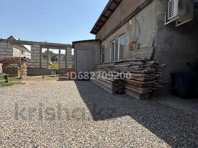 Отдельный дом · 2 комнаты · 32 м² · 4 сот., Аль-фараби 112А — Валиханова за 25 млн 〒 в 