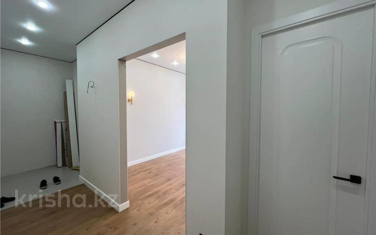 1-комнатная квартира · 38.4 м² · 4/9 этаж, Майкудук, ​067-й учетный квартал за 21.9 млн ₸ в Караганде, Алихана Бокейханова р-н — фото 8