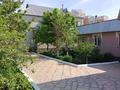 Отдельный дом · 4 комнаты · 270 м² · 10 сот., Орхон 2 — проспект Кошкарбаева-кордай за 165 млн ₸ в Астане, Сарайшык р-н