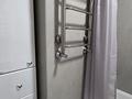 1-комнатная квартира · 40 м² · 3/13 этаж, Есенова 160/3 за 280 000 ₸ в Алматы, Жетысуский р-н — фото 17
