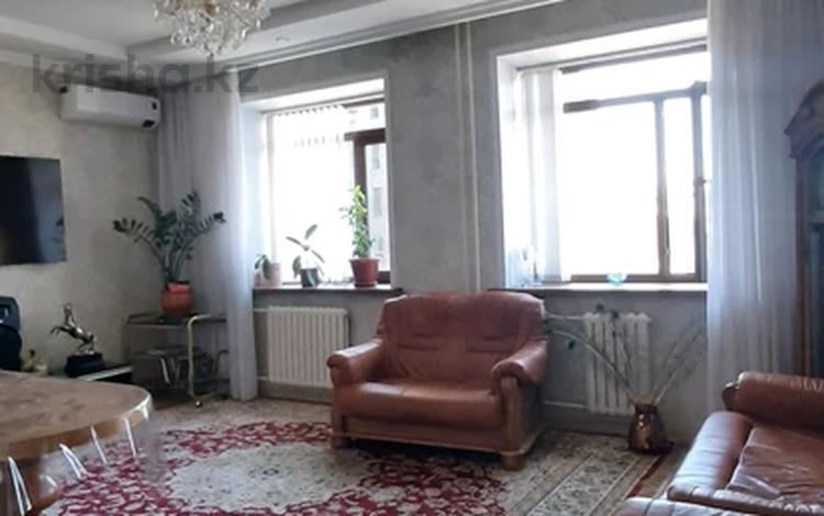 3-комнатная квартира, 117.1 м², 3/6 этаж, Богенбай Батыра за 63 млн 〒 в Семее — фото 12