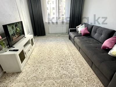 2-комнатная квартира, 60 м², 2/12 этаж посуточно, мкр Акбулак, 1-я улица 51 за 16 000 〒 в Алматы, Алатауский р-н