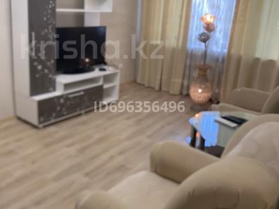 2-комнатная квартира · 80 м² · 1/5 этаж, Авангард 4 мкр 17 — Авангард за 12 000 ₸ в Атырау, мкр Авангард-4