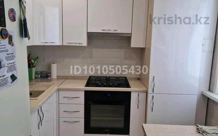 4-комнатная квартира · 70 м² · 4/5 этаж, 10мкр 15 за 26 млн ₸ в Аксае — фото 2