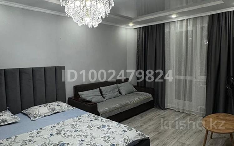 1-комнатная квартира · 30 м² · 5/5 этаж, Абая 96 — Акимат . Валиханова за 9 000 〒 в Темиртау — фото 6