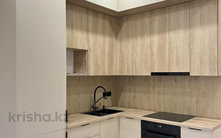 1-комнатная квартира · 50 м² · 6/12 этаж, Торекулова 95 за 350 000 ₸ в Алматы, Алмалинский р-н — фото 2