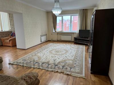 Аренда квартир в Актюбинской обл.: 3-комнатная квартира · 136.6 м² · 6/8 этаж · помесячно, Молдагуловой за 300 000 〒 3-комнатная квартира · 136.6 м² · 6/8 этаж · помесячно, Молдагуловой за 300 000 〒 в Актобе