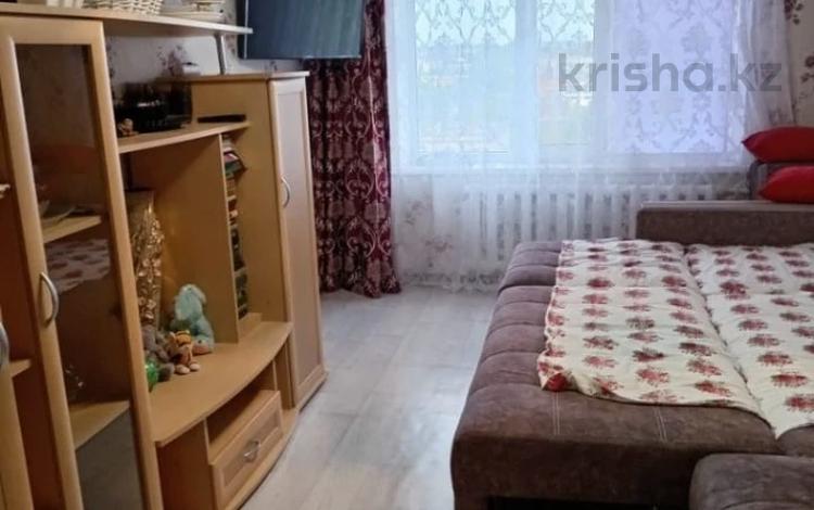 3-комнатная квартира · 68 м² · 9/9 этаж, Набережная 39 за 13 млн ₸ в Аксу — фото 6
