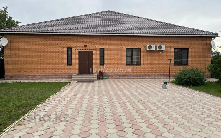 Жеке үй · 8 бөлме · 370 м² · 12 жүзд., мкр Мунайшы, 12 улица, бағасы: 62 млн ₸ в Атырау — фото 2